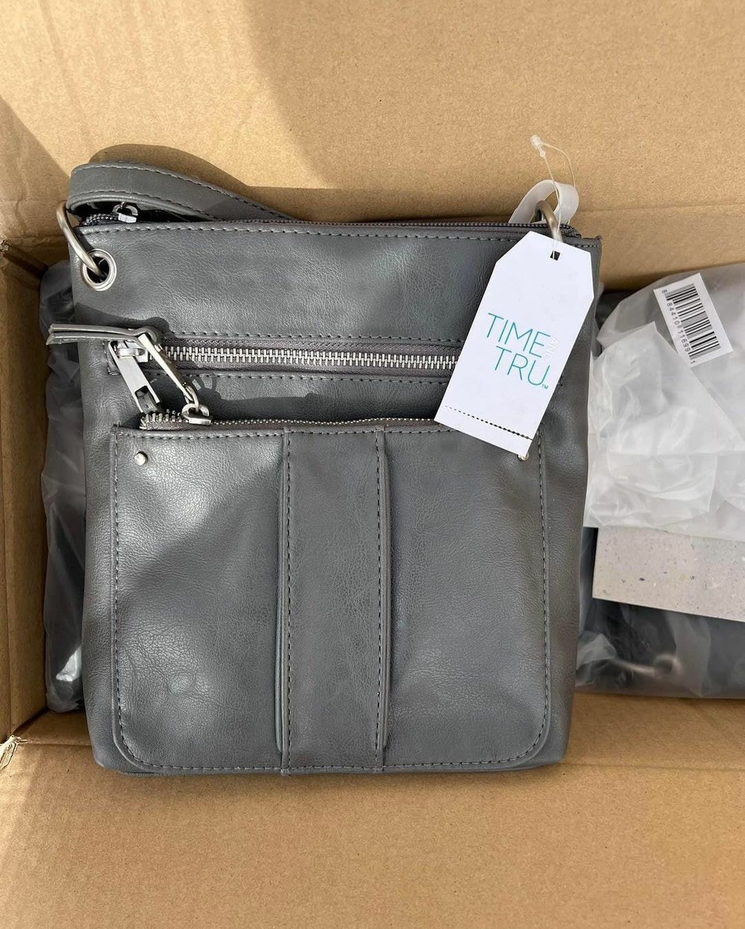 Assorted purses partial load