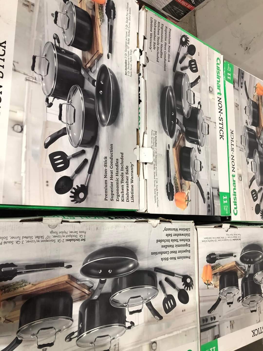 Cookware sets pallet
