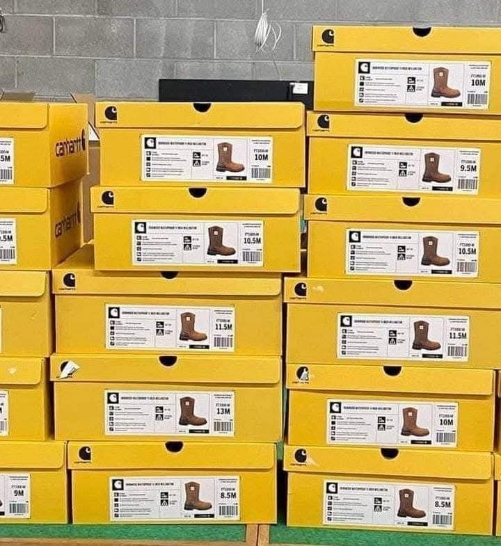 Carhartt boots pallet