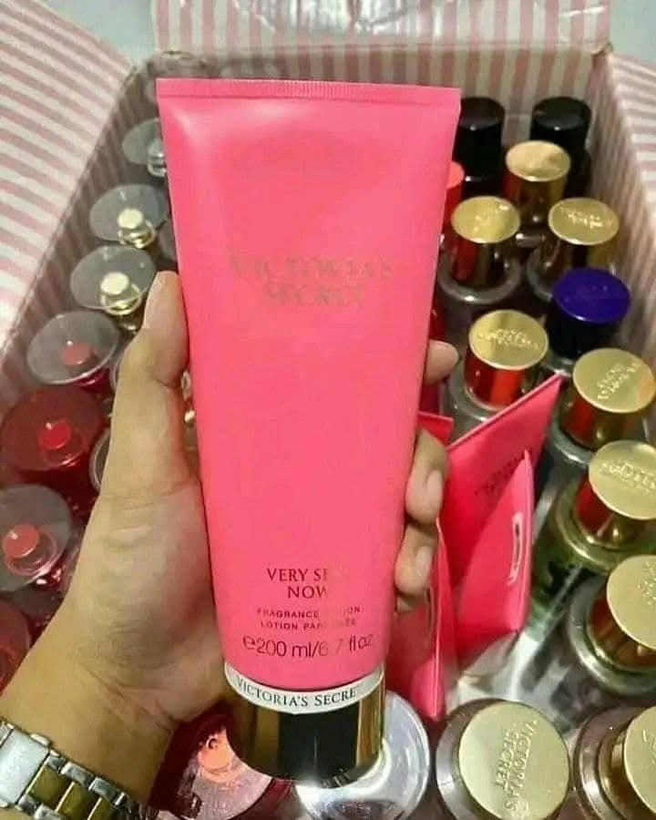 Pallet of Victorias secret cream spray lotion