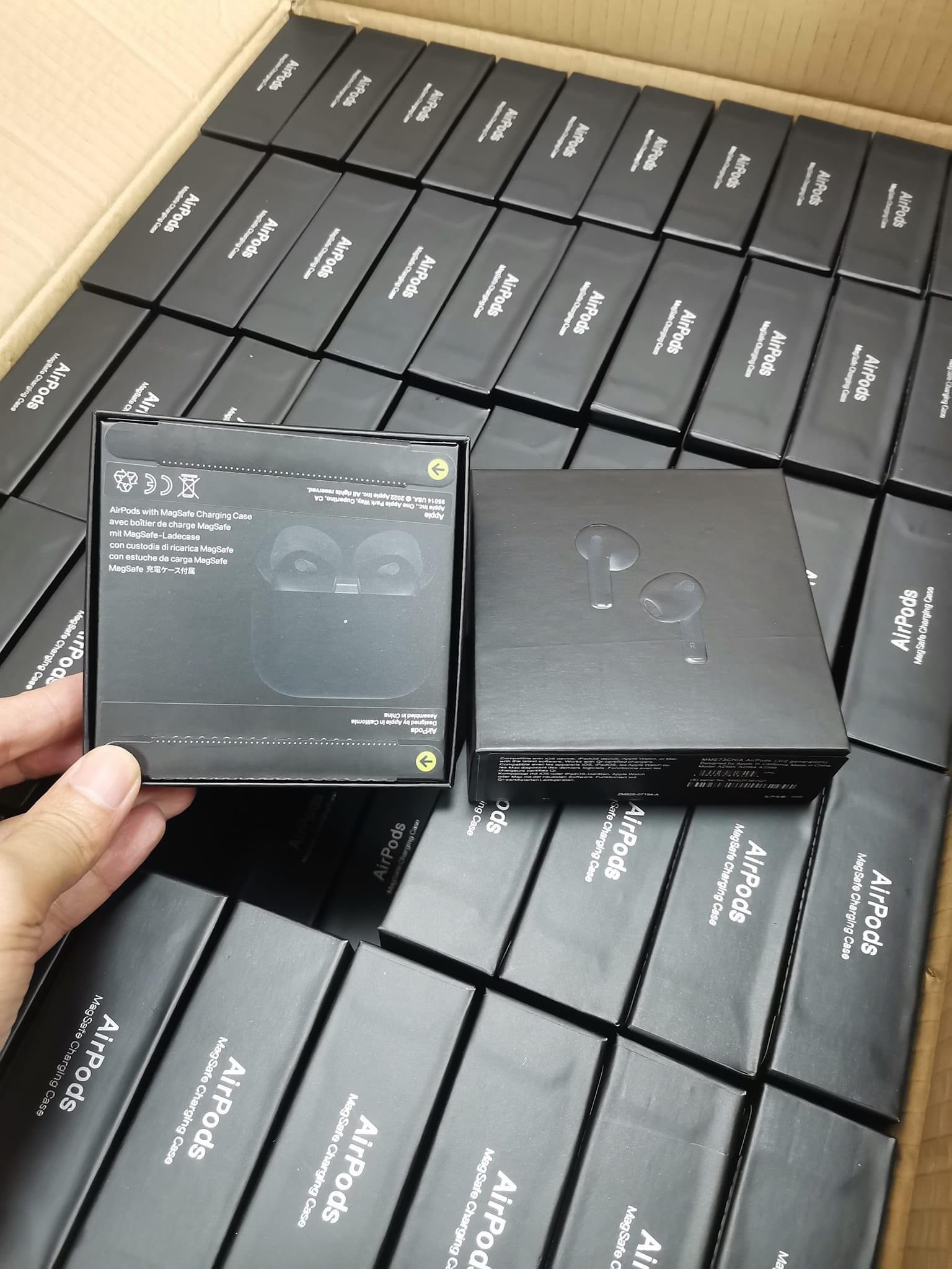 Black airpods 3 Pallet