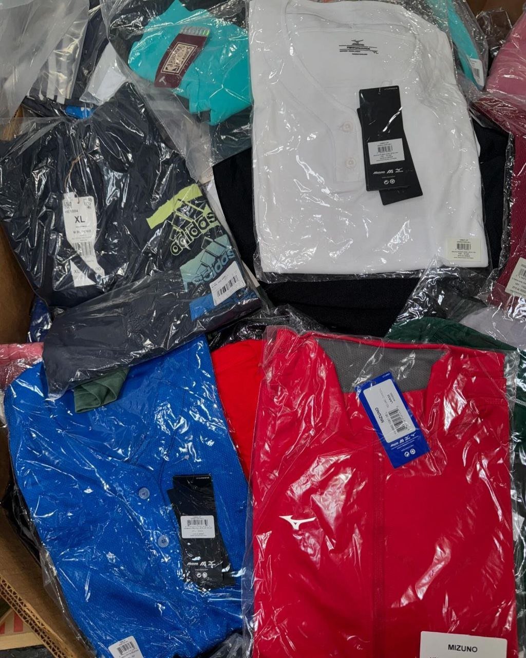 sport clothing pallets