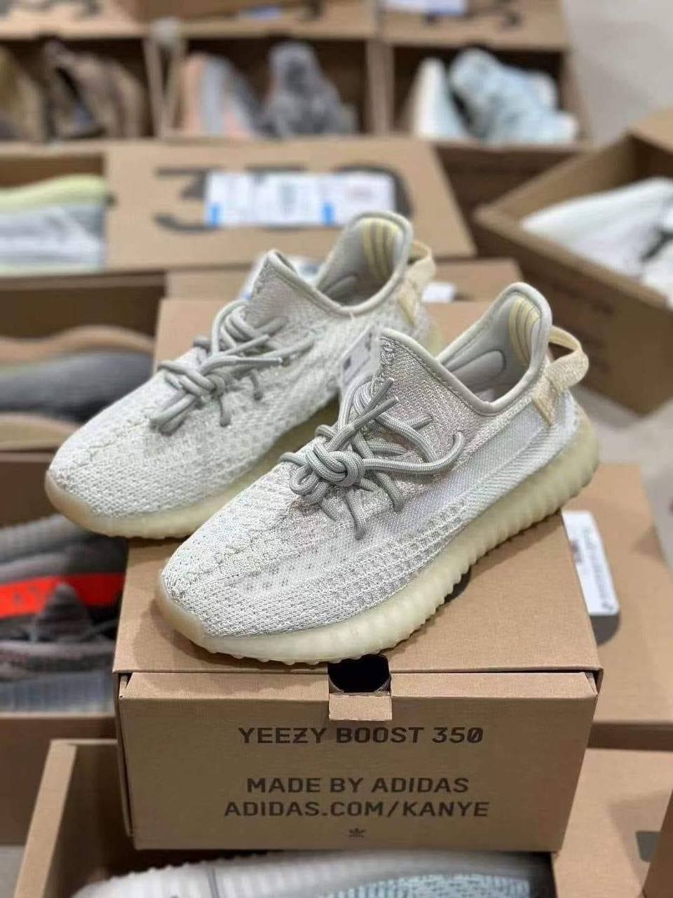 Yeezy Boost 350 v2 Pallets