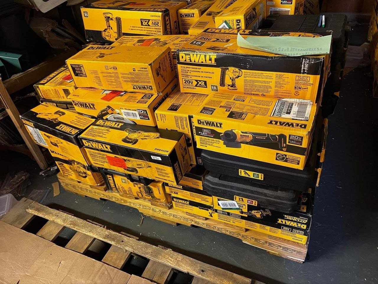 dewalt tool pallets