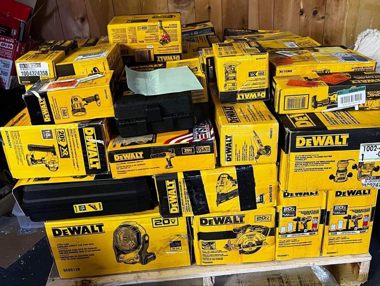 dewalt tool pallets
