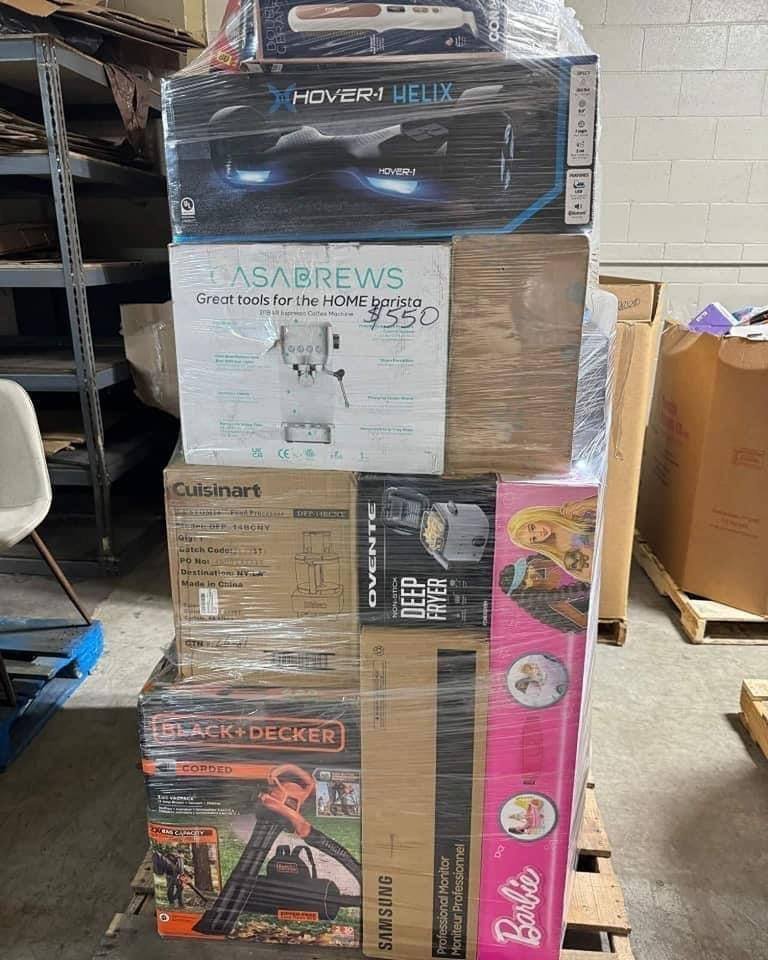 Pallet of kitchen appliances