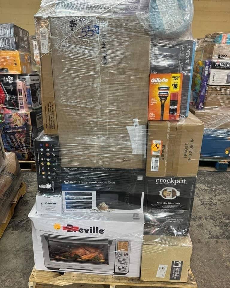 Pallet of kitchen appliances